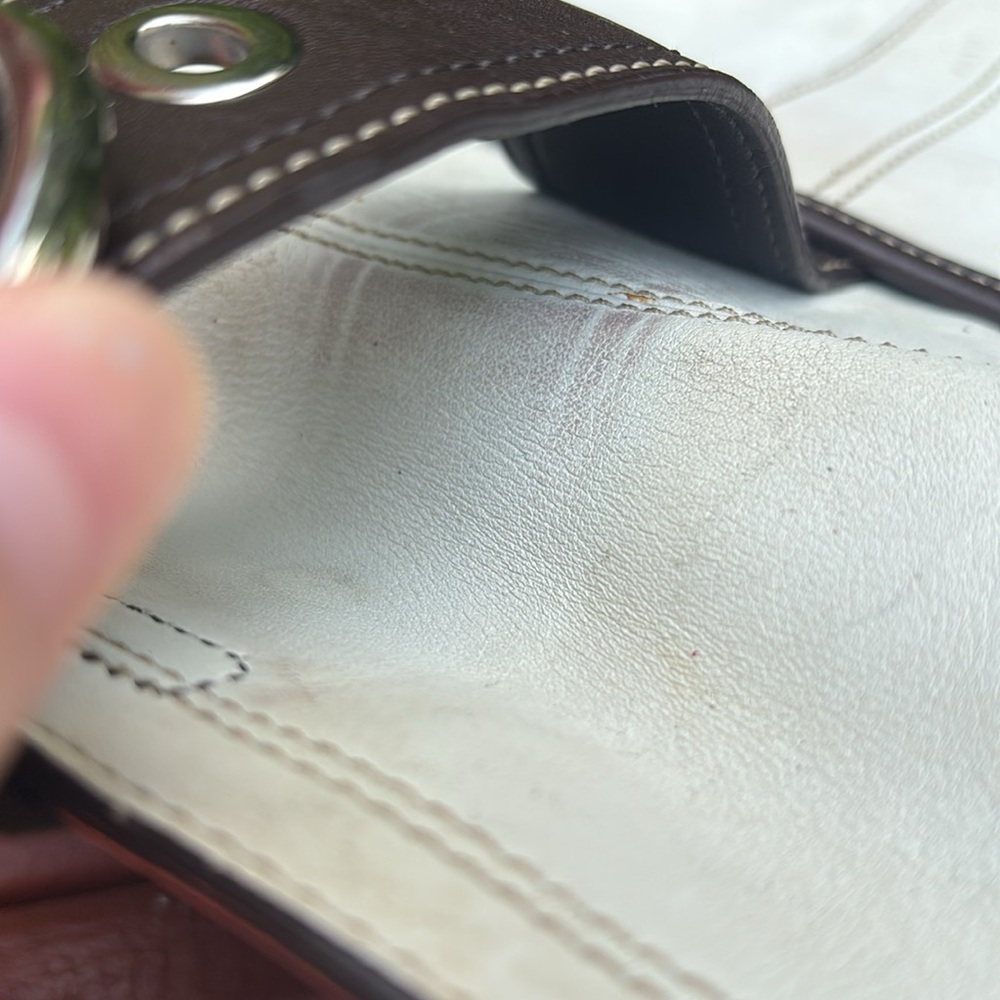 White Coach Soho Buckle shoulder bag - Picture 13 of 15